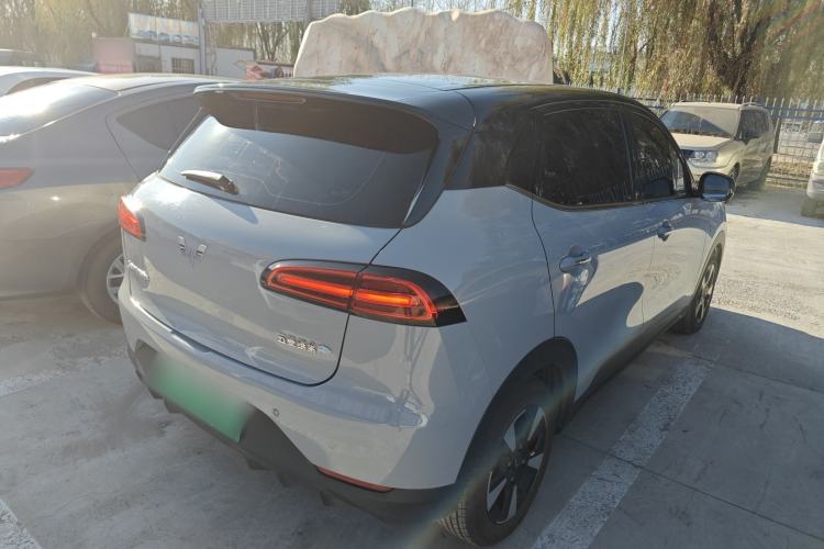 Used Wuling Bingo PLUS 2024 330 km Range Five-Seater Version
