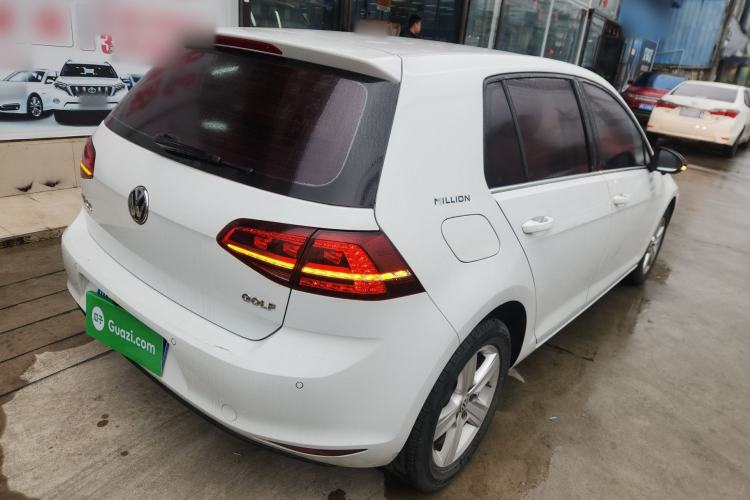 Used Volkswagen Golf 2017 1.6L Automatic Comfort Million-Vehicle Anniversary Edition