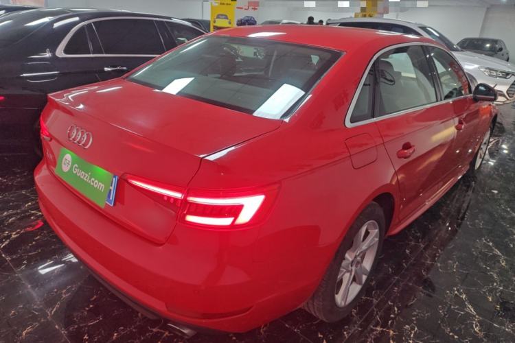 Used Audi A4L 2017 Plus 40 TFSI Ambition Model
