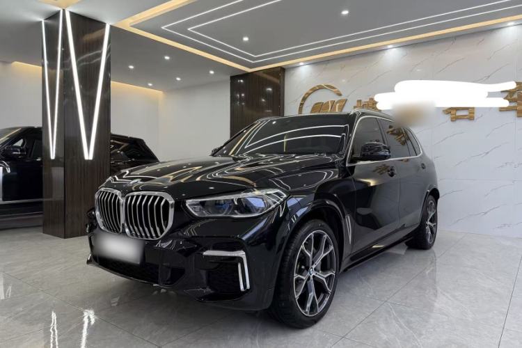 Used BMW X5 2022 xDrive 40Li M Sport Package