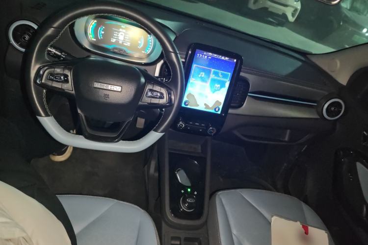 Used Chery Little Ant 2022 Restyled Version Sweet Pink Edition Half-Sugar Version 30.6 kWh 30 kW 301 km
