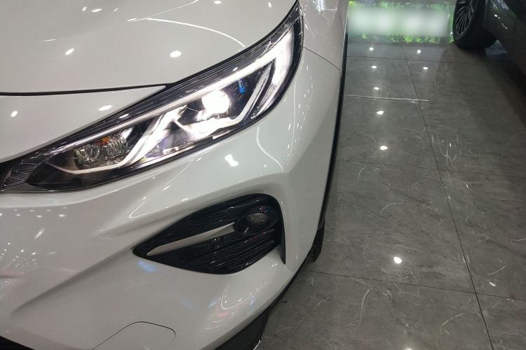 Used Toyota Wildlander 2023 2.0L CVT Four-Wheel Drive Luxury PLUS Edition
