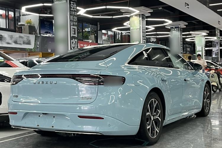 Used Hima Luxeed S7 2025 705 km Pro
