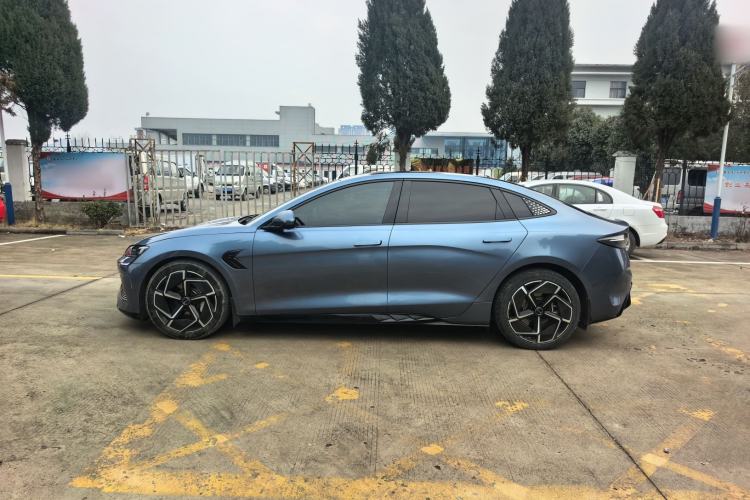 Used BYD Seal 2022 700 km Long-Range Rear-Wheel-Drive Version
