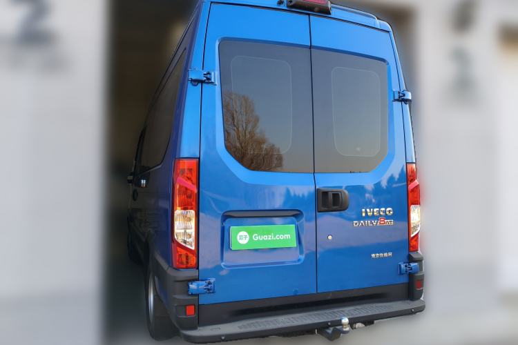 Used Iveco Eurocargo 2020 3.0T Automatic Chao Rui Long Wheelbase Short Overhang High Roof F1C