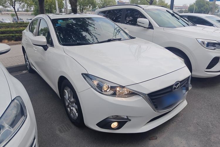 Used Mazda Mazda 3 Axela 2016 Sedan 1.5L Automatic Luxury Model
