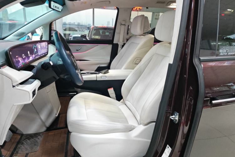 Used Buick GL8 New Energy 2024 Lu Zun Luxury Edition 7-Seater
