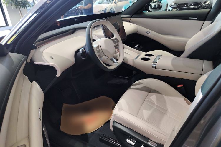 Used  YU7 2025 Ultra-Long Range Rear-Wheel Drive Version
