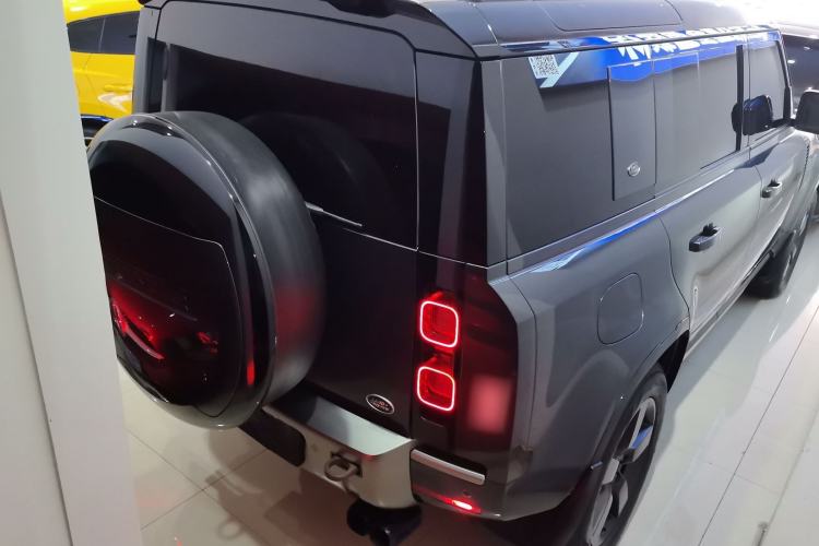 Used Land Rover Defender 2023 Facelift 110 3.0T P400 X-DYNAMIC HSE