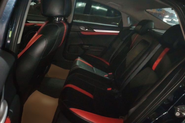 Used Honda Civic 2016 220TURBO CVT Luxury Edition
