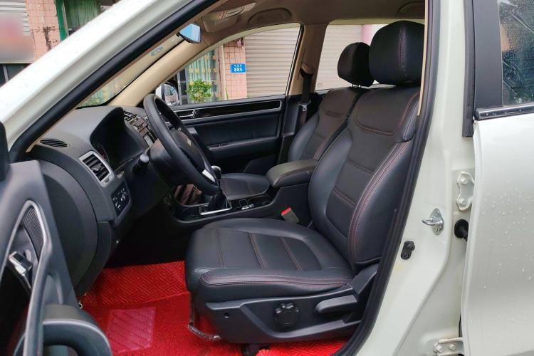 Used Yema T70 2016 Upgraded Model 1.5T Manual Leading Version