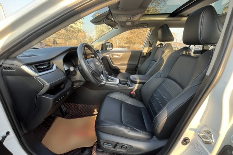 Used Toyota Wildlander 2023 2.0L CVT Four-Wheel Drive Luxury PLUS Edition