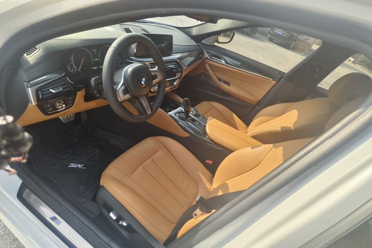 Used BMW 5 Series 2018 Restyled 530Li Leading Edition M Sport Package
