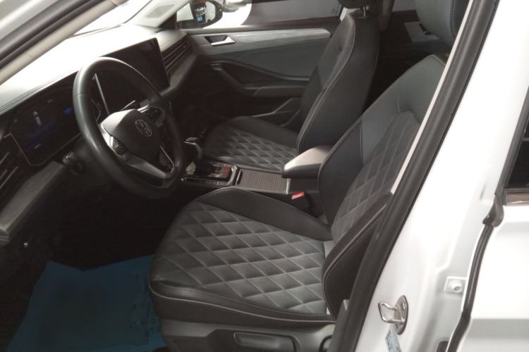 Used Volkswagen Sagitar 2023 300TSI DSG Excellence Edition
