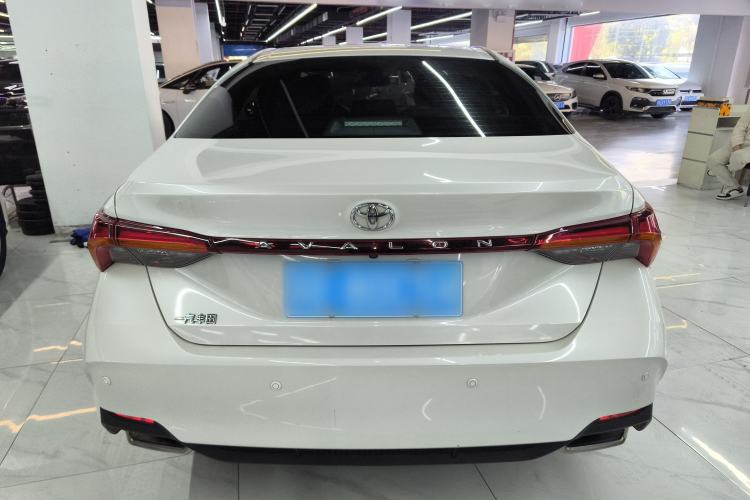 Used Toyota Avalon 2019 2.0L Luxury Edition China VI Standard
