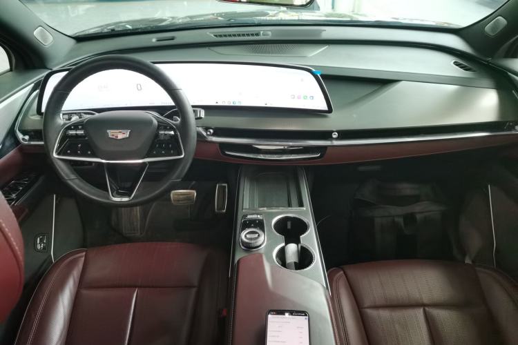 Used Cadillac XT5 2025 2.0T Platinum Edition
