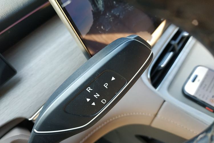 Used Chery Tiggo 8 PLUS C-DM 2025 1.5T 116 km Prestige Version 5 Seats