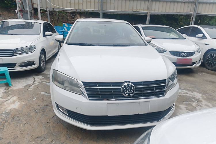 Used Volkswagen Lavida 2013 Restyled Classic 1.6L Manual Comfort Edition
