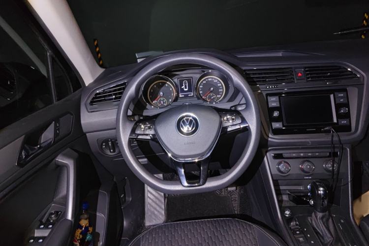 Used Volkswagen Tiguan L 2021 330TSI Automatic Two-Wheel Drive Comfort Edition
