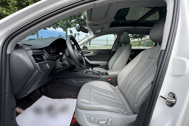 Used Audi A4L 2017 40 TFSI Style Edition
