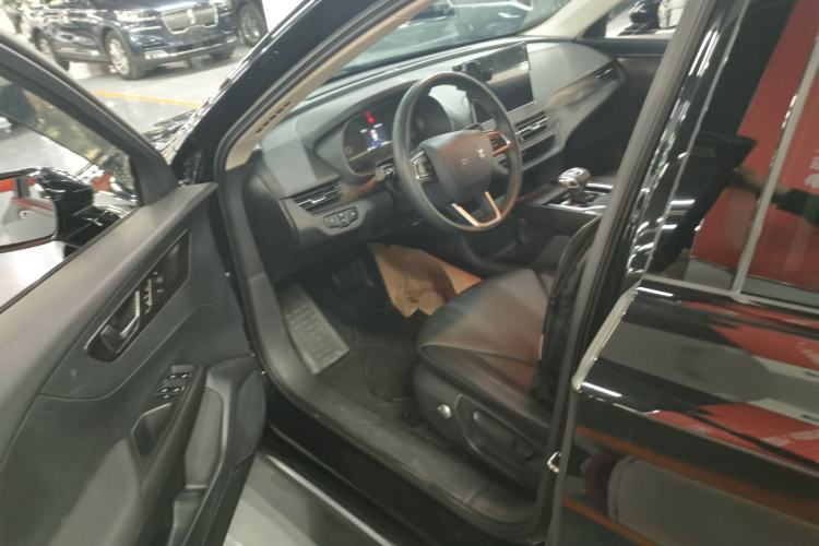 Used Hongqi E-QM5 2022 431 km Charge & Enjoy Edition
