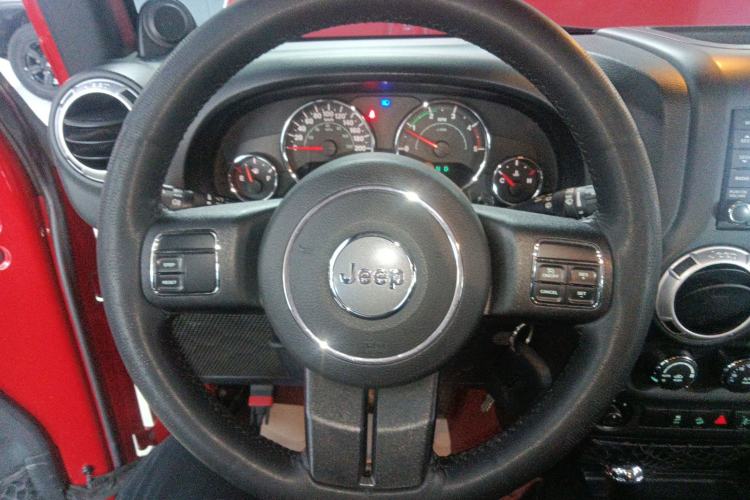 Used  Wrangler 2014 2.8TD Sahara Four-Door Edition