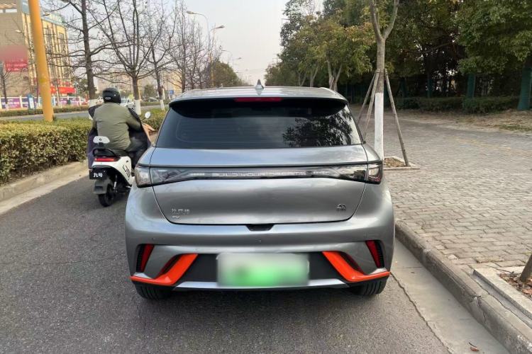 Used BYD Dolphin 2021 405 km Fashion Edition
