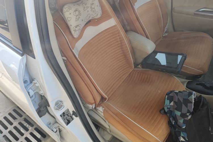 Used Toyota YARiS L 2015 1.5E Automatic Charm Edition
