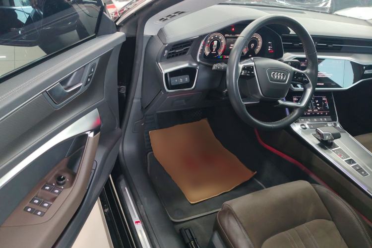 Used Audi A7L 2022 45 TFSI S-line Dream-Building Edition
