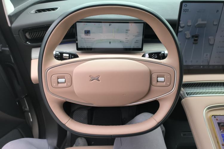 Used XPeng X9 2024 702 Ultra-Long Range Pro
