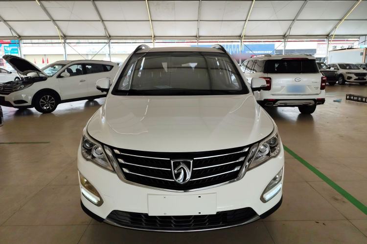 Used Baojun 560 2016 1.8L Manual Elite Version
