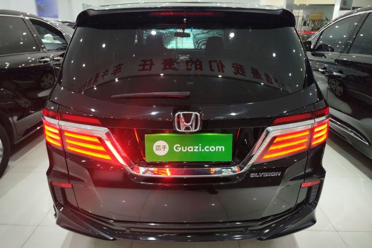 Used Honda Elysion 2016 2.4L Luxury Edition
