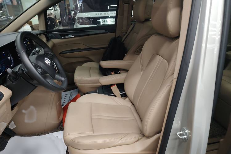 Used Buick GL8 2021 ES Landtrek 653T Luxury Model
