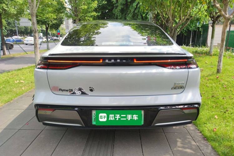 Used  E8 2024 665 km Range Rear-Drive Starship Long-Range Version
