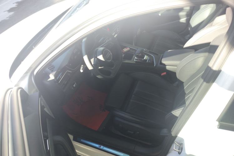 Used Audi A4L 2023 40 TFSI Luxury Dynamic Model
