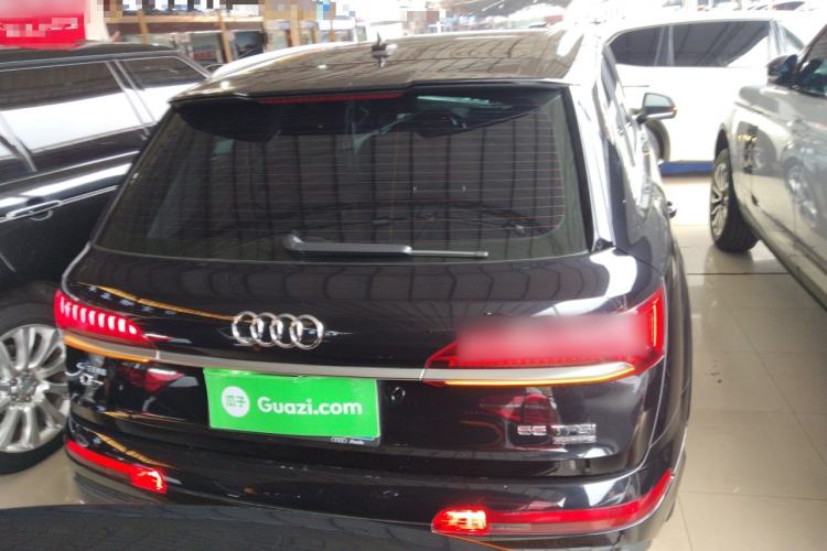 Used Audi Q7 2020 55 TFSI quattro S line sports model
