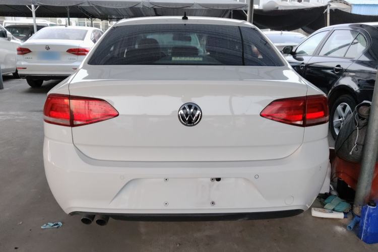 Used Volkswagen Lamando 2015 230TSI DSG Fashion Edition
