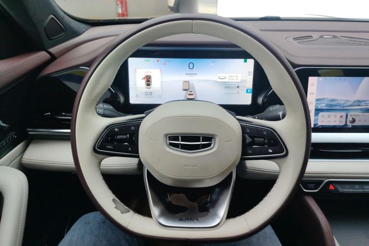 Used Geely Auto Monjaro L 2021 2.0TD DCT EVO Two-Wheel Drive Prestige Version
