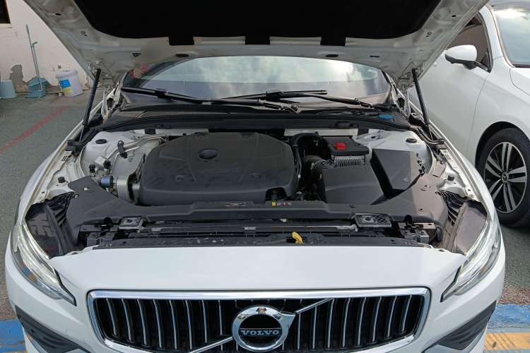 Used Volvo S60 2020 T4 Zhiyuan Luxury Edition
