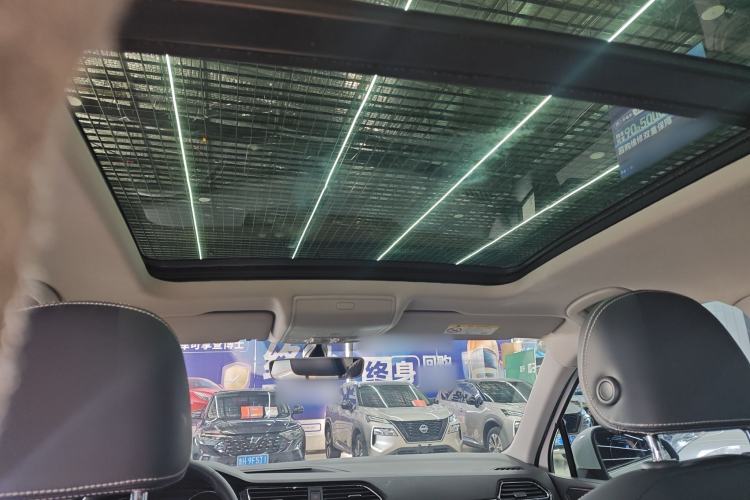 Used Volkswagen Tiguan L 2019 330TSI Automatic Two-Wheel Drive Smart Luxury Version China V Emission Standard
