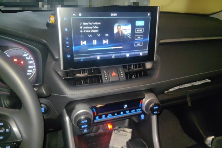 Used Toyota Wildlander 2021 2.0L CVT 4x4 Luxury Edition
