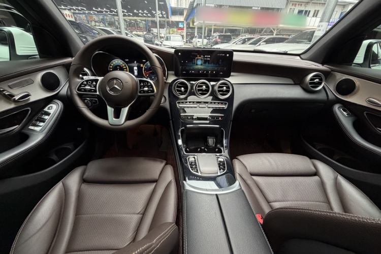 Used Mercedes-Benz GLC 2020 Facelifted GLC 260 L 4MATIC Dynamic Edition
