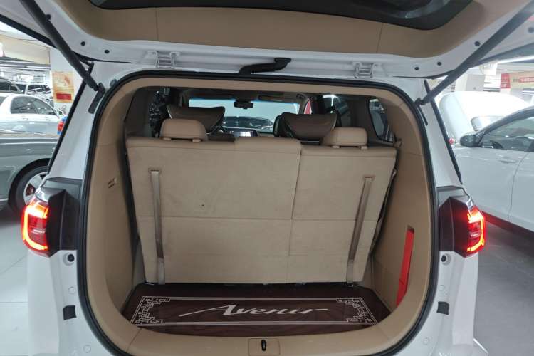 Used Buick GL8 2021 ES Land Cruiser 653T Luxury Edition
