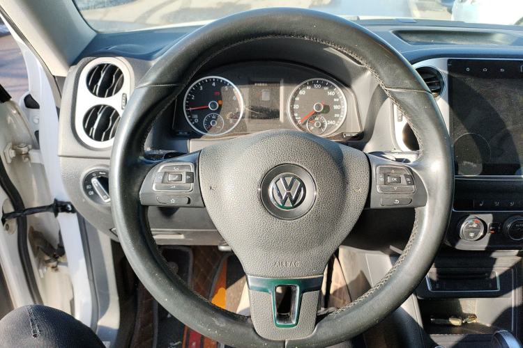 Used Volkswagen Tiguan 2015 1.8TSI Automatic Two-Wheel Drive Luxury Model
