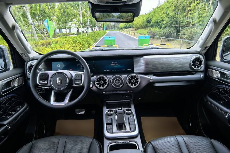 Used Tank 300 2023 City Edition 2.0T—Stylish as Ever
