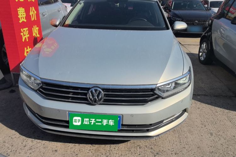 Used Volkswagen Magotan 2017 330TSI DSG Luxury Model
