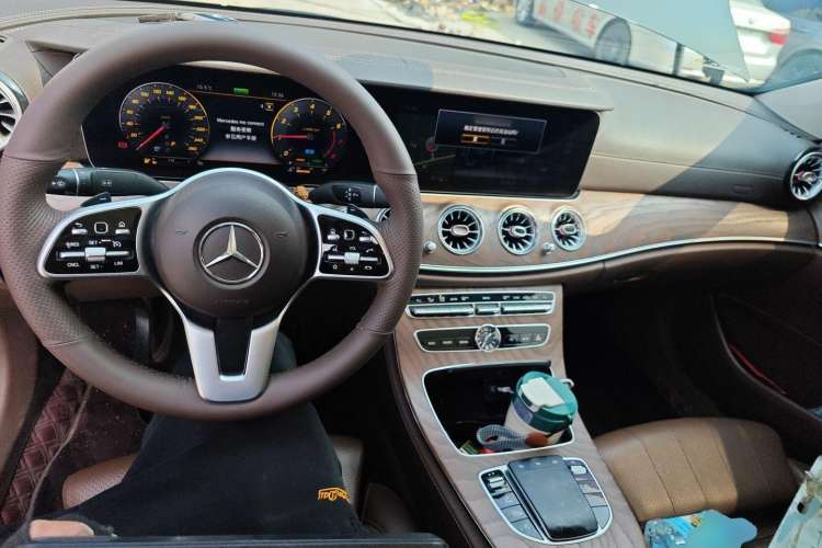 Used Mercedes-Benz E-Class 2019 E 260 L
