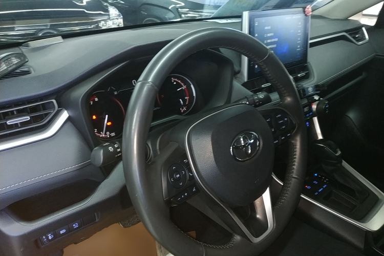 Used Toyota RAV4 2021 2.0L CVT Two-Wheel Drive Fashion PLUS Edition