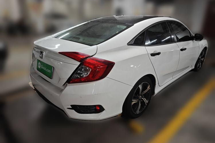 Used Honda Civic 2016 220TURBO CVT Prestige Edition
