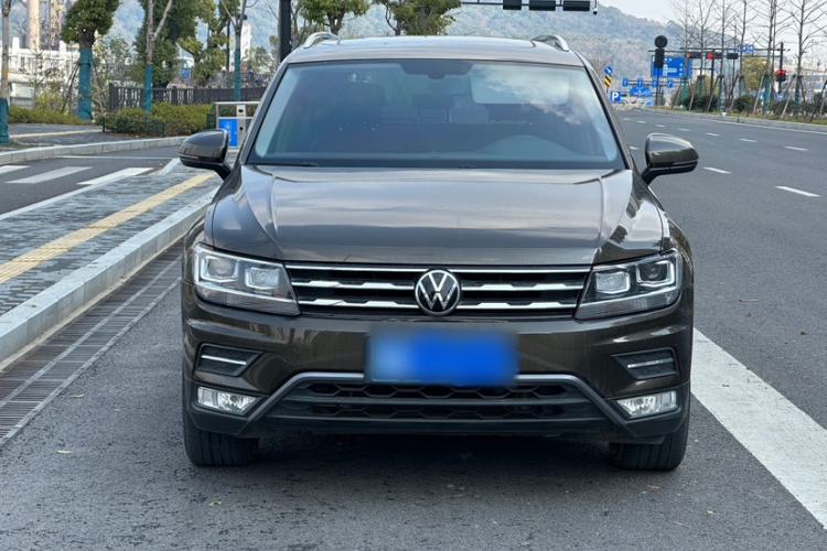 Used Volkswagen Tiguan L 2021 280TSI Automatic Two-Wheel Drive Smart Edition
